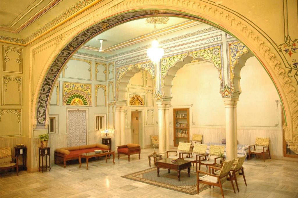 5-Day Royal Jaipur & Udaipur Deluxe Getaway