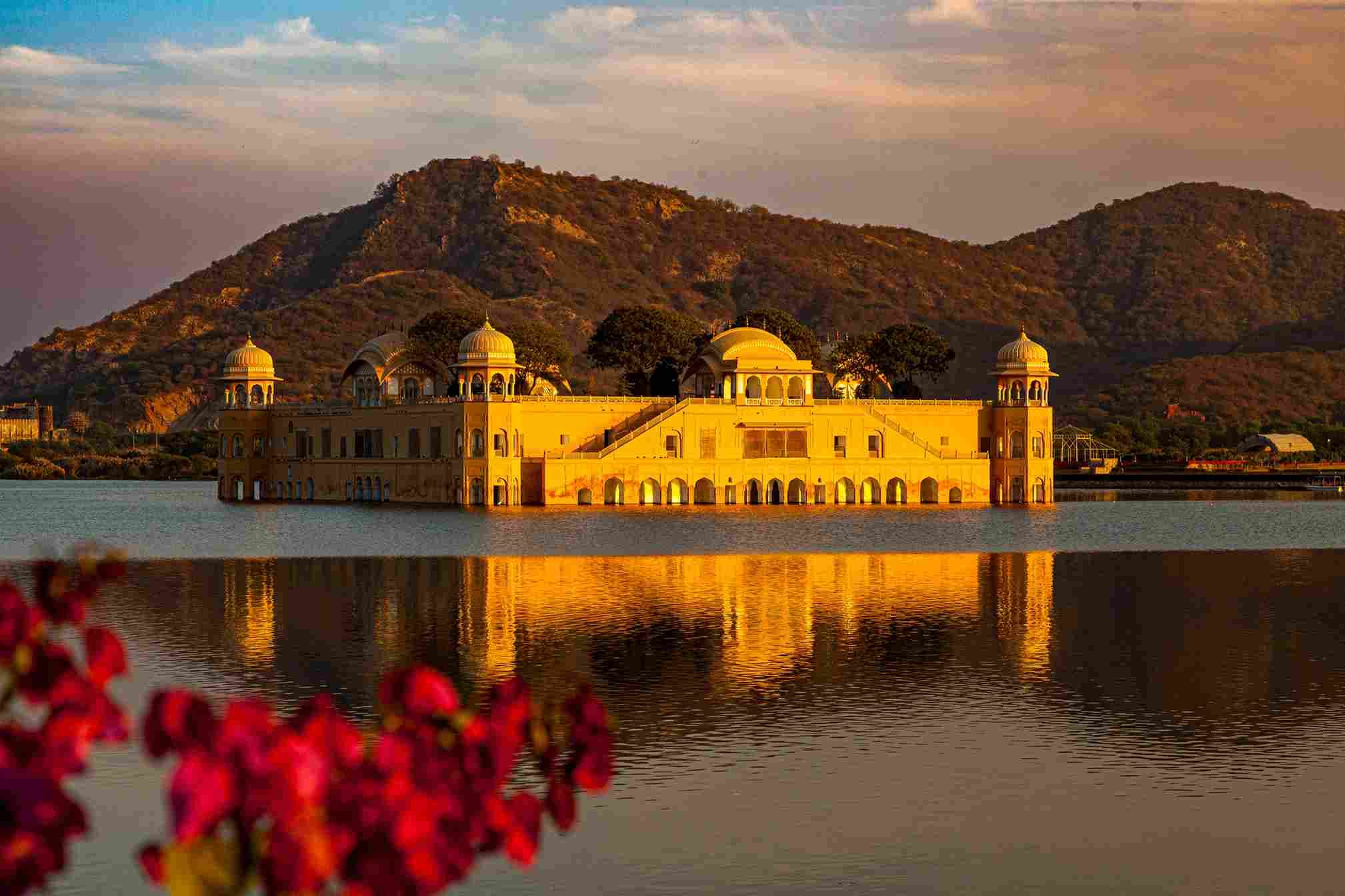 Jaipur & Udaipur Standard 5-Day Royal Escape