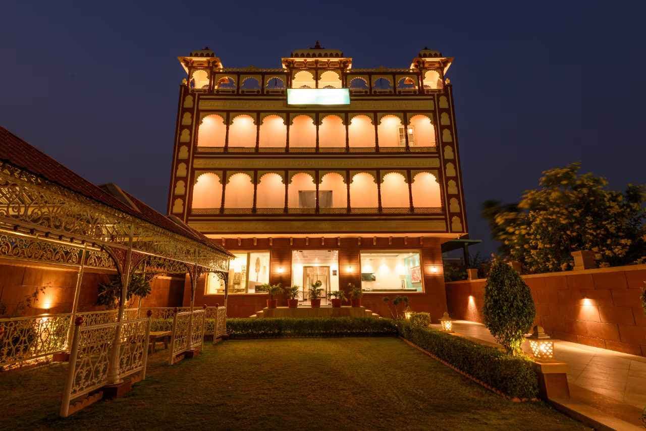 Deluxe 6-Day Jaipur, Jodhpur & Udaipur Royal Retreat