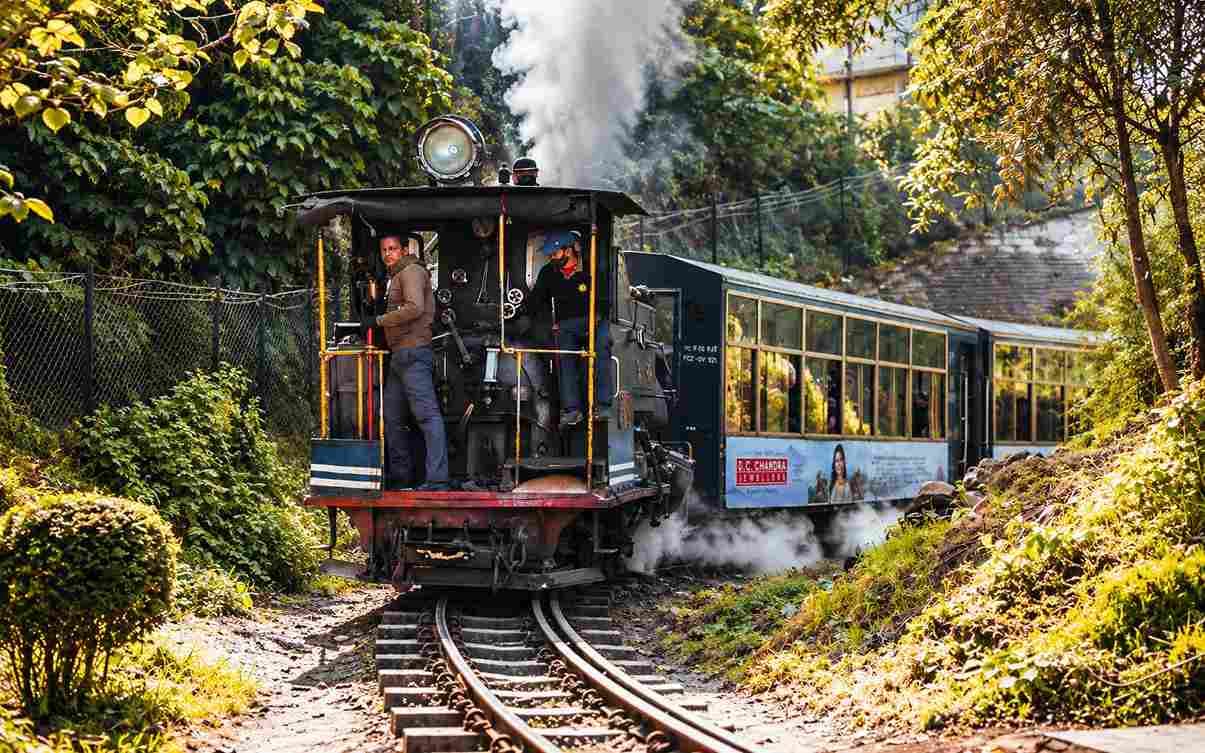 Sikkim Super Deluxe 7-Day Mountain Odyssey